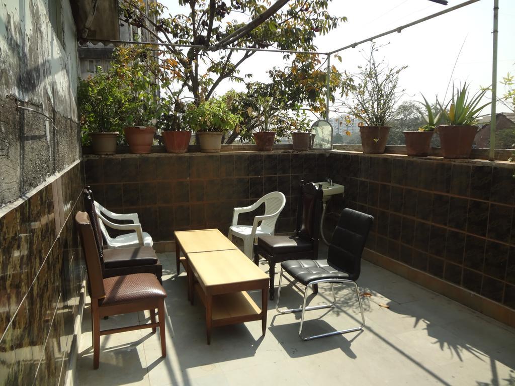 Hotel Happy Home Mumbai Exterior photo