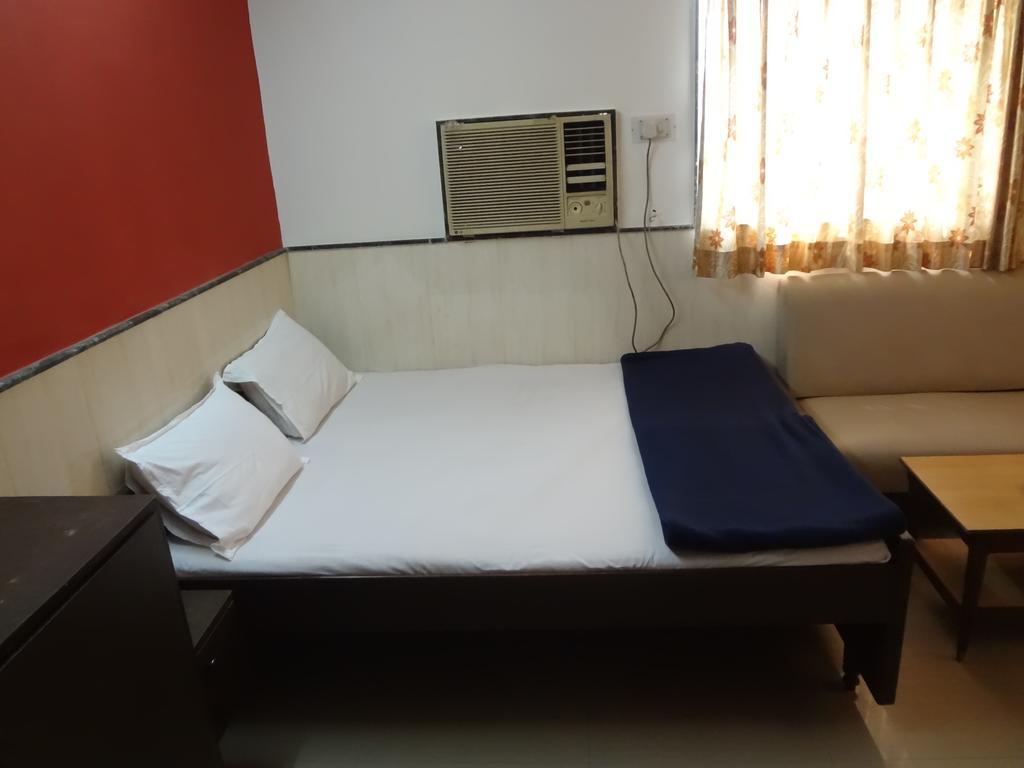 Hotel Happy Home Mumbai Exterior photo