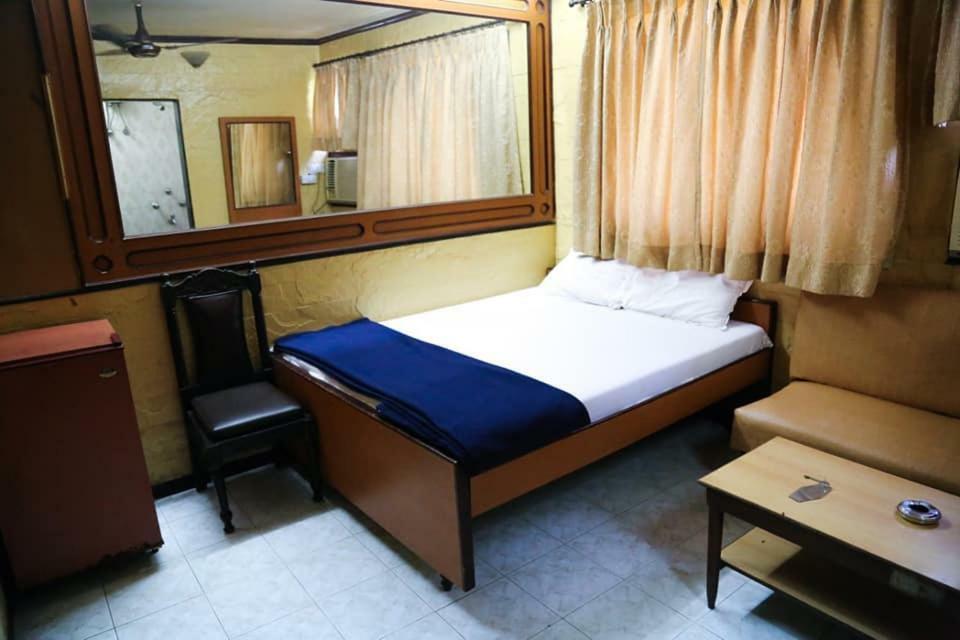 Hotel Happy Home Mumbai Exterior photo