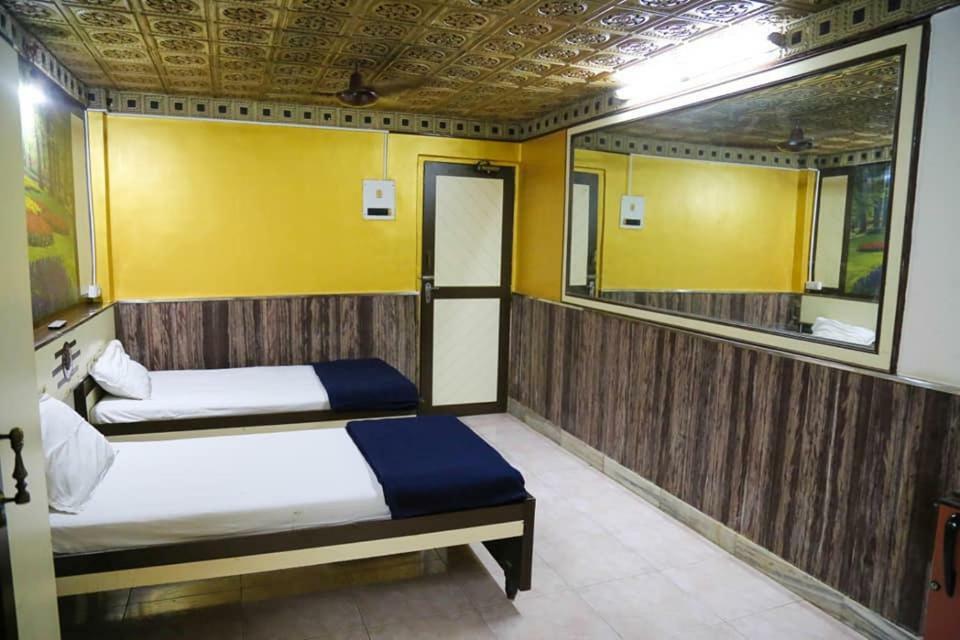 Hotel Happy Home Mumbai Exterior photo