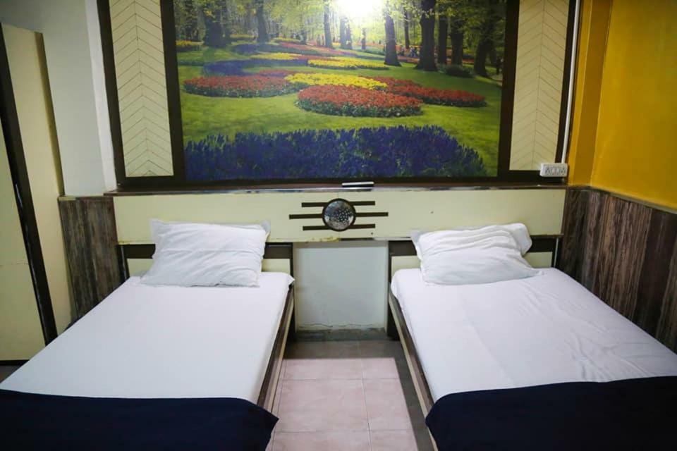 Hotel Happy Home Mumbai Exterior photo